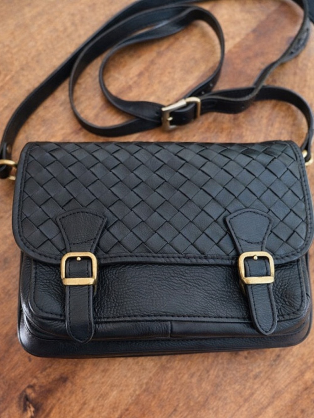 Italian Woven Leather Crossbody Bag • Divina Firenze • Quiet Luxury